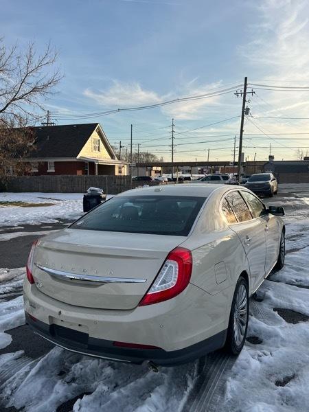 Lincoln MKS AWD 2015