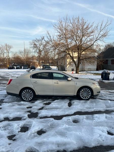 Lincoln MKS AWD 2015