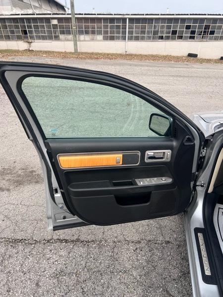 Lincoln MKZ FWD 2009