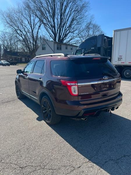 Ford Explorer 4dr XLT 4WD 2012