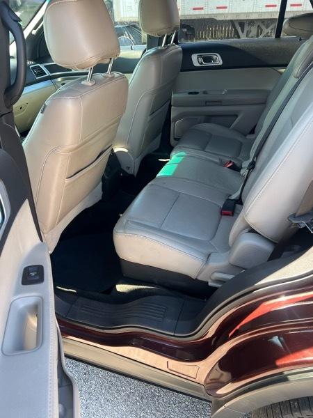 Ford Explorer 4dr XLT 4WD 2012