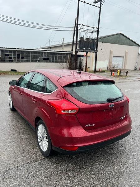 Ford Focus Titanium Hatch 2016