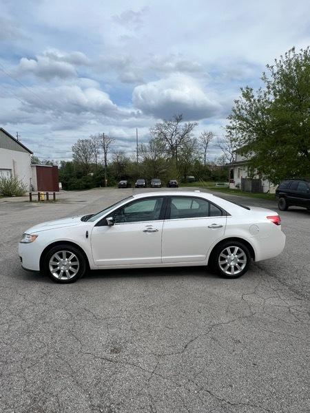 Lincoln MKZ FWD 2010