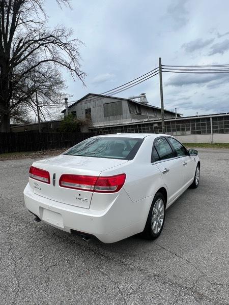 Lincoln MKZ FWD 2010