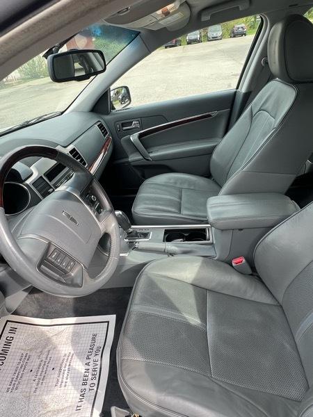 Lincoln MKZ FWD 2010