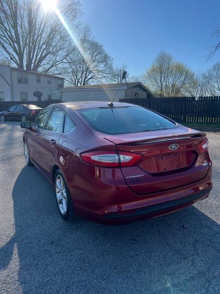 Ford Fusion SE 2016