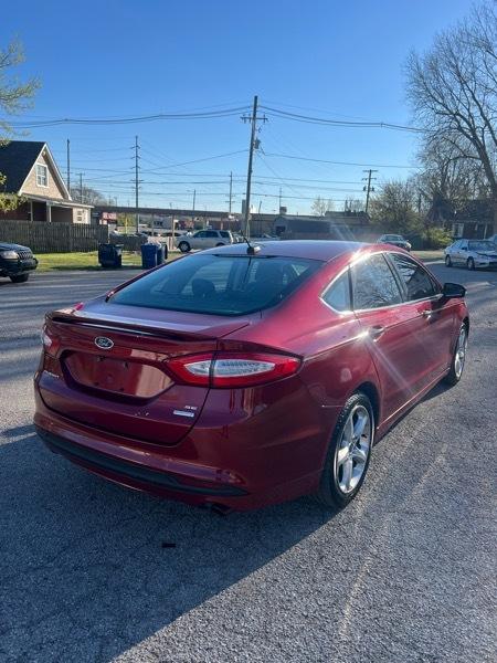 Ford Fusion SE 2016