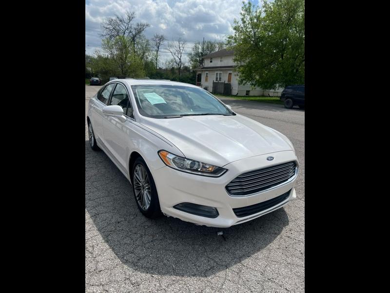 2016 Ford Fusion SE
