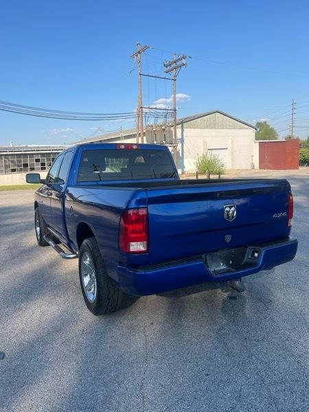 RAM 1500 Tradesman Quad Cab 4WD 2017