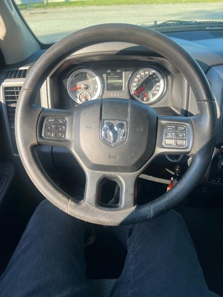 RAM 1500 Tradesman Quad Cab 4WD 2017