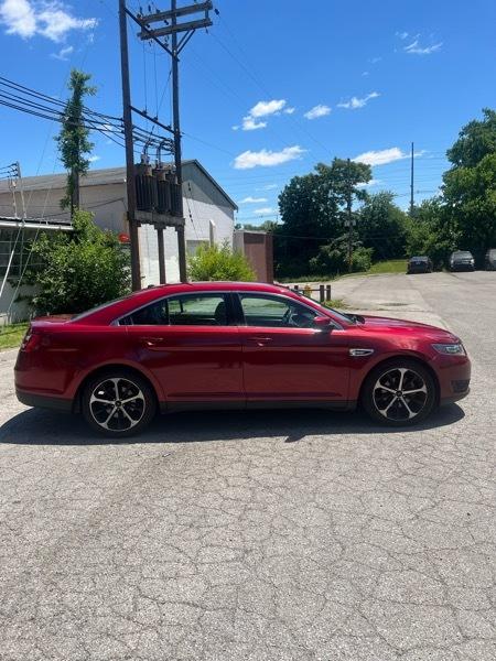 Ford Taurus SEL FWD 2016