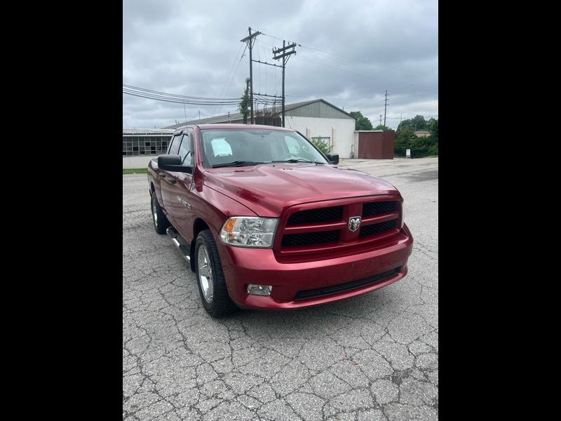 RAM 1500 ST Quad Cab 4WD 2012