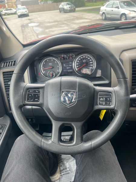 RAM 1500 ST Quad Cab 4WD 2012