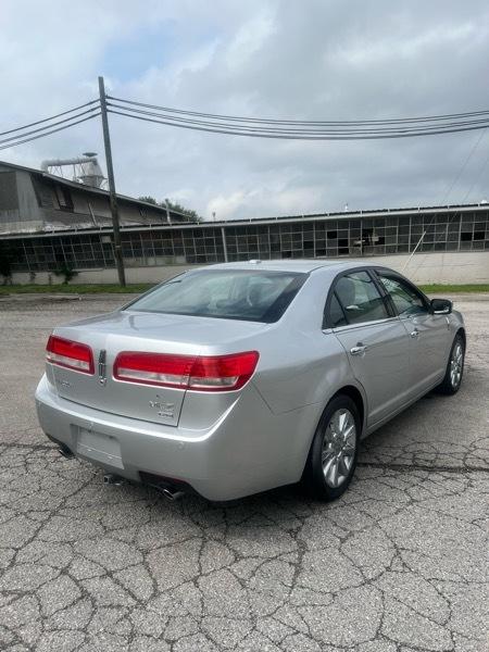 Lincoln MKZ AWD 2011