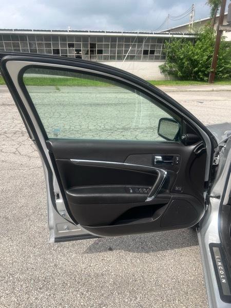Lincoln MKZ AWD 2011