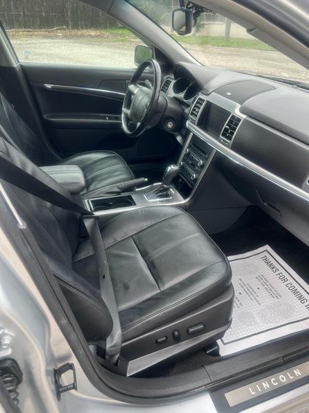 Lincoln MKZ AWD 2011