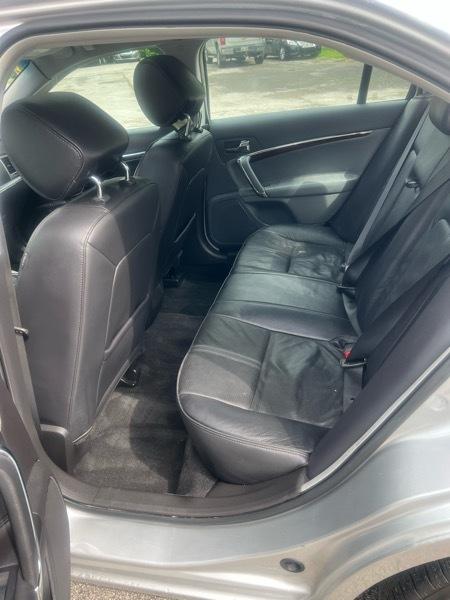 Lincoln MKZ AWD 2011
