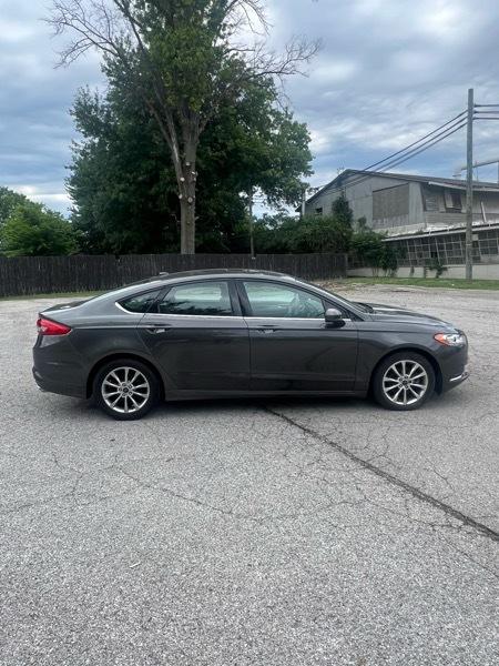 Ford Fusion SE 2017