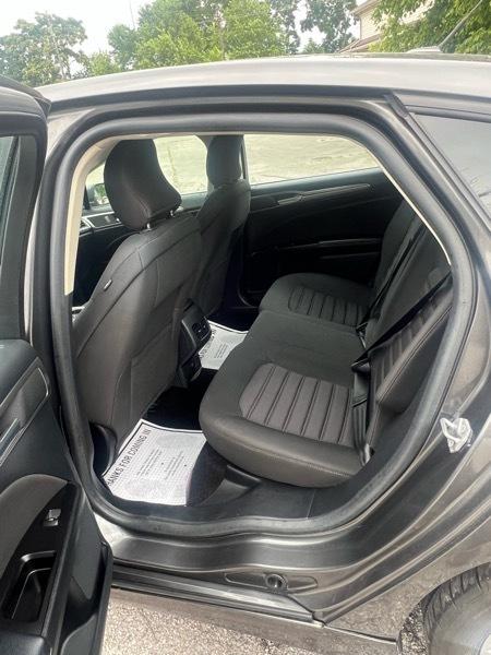 Ford Fusion SE 2017