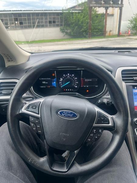 Ford Fusion SE 2017