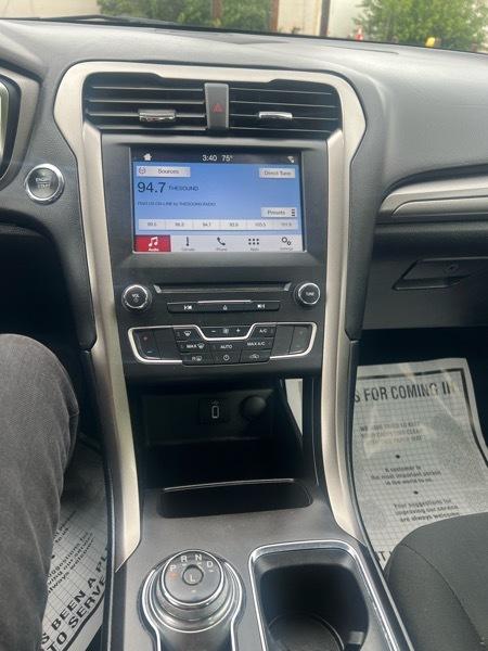 Ford Fusion SE 2017