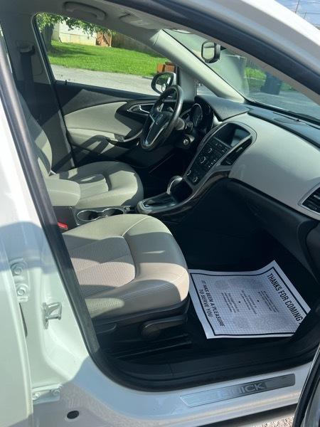 Buick Verano Base 2016