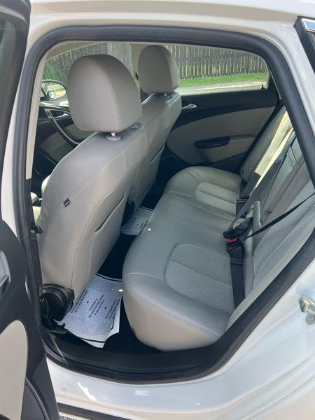 Buick Verano Base 2016