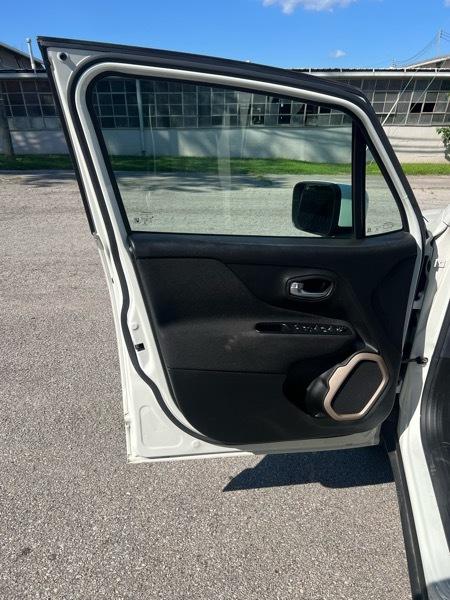 Jeep Renegade Latitude 4WD 2016