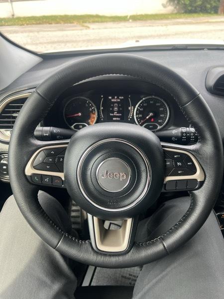 Jeep Renegade Latitude FWD 2015