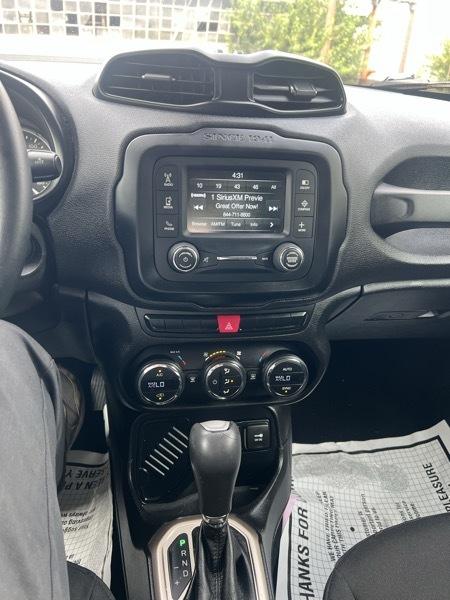 Jeep Renegade Latitude FWD 2015