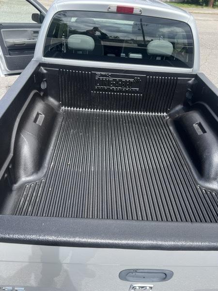 Dodge Dakota SLT Crew Cab 4WD 2011