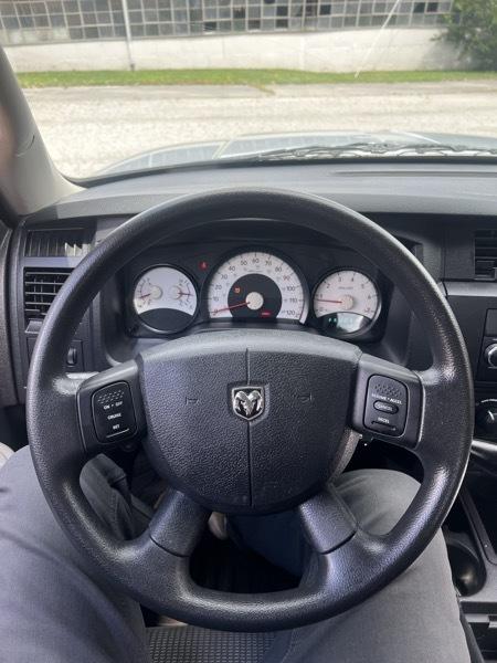 Dodge Dakota SLT Crew Cab 4WD 2011