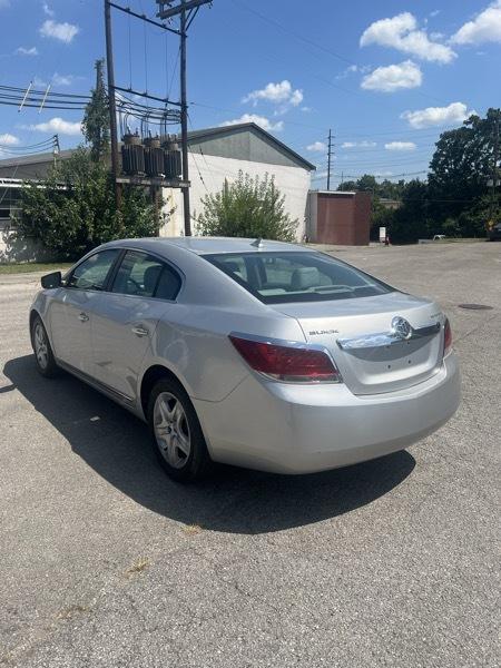 Buick LaCrosse CX 2010