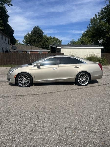 Cadillac XTS Platinum AWD 2013