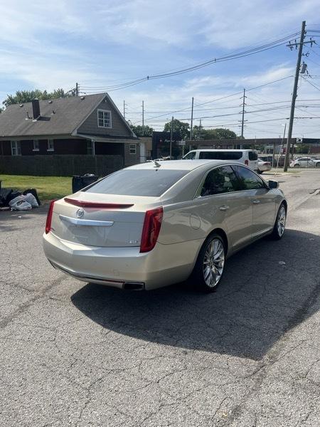 Cadillac XTS Platinum AWD 2013