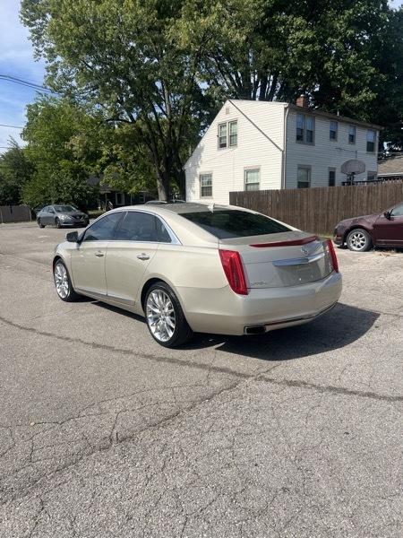 Cadillac XTS Platinum AWD 2013