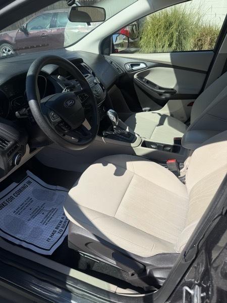 Ford Focus SE Sedan 2015