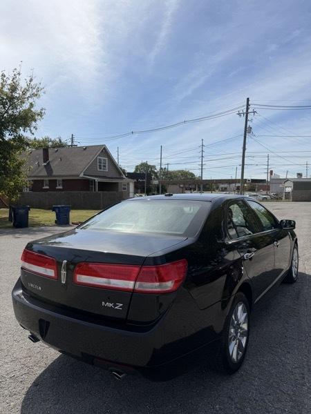 Lincoln MKZ FWD 2011