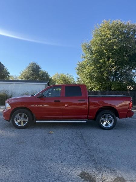 RAM 1500 ST Crew Cab 4WD 2012