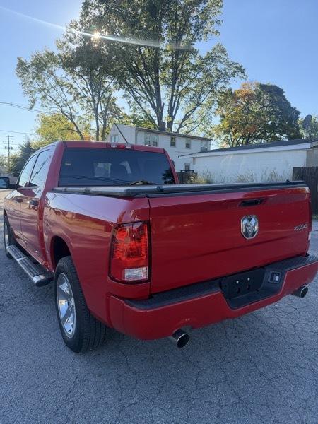 RAM 1500 ST Crew Cab 4WD 2012