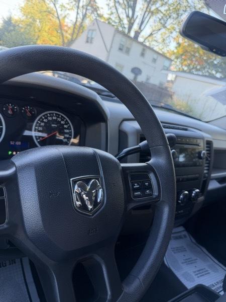 RAM 1500 ST Crew Cab 4WD 2012