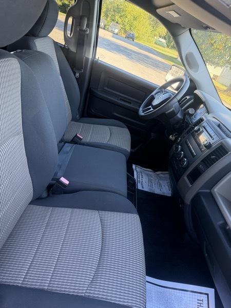 RAM 1500 ST Crew Cab 4WD 2012