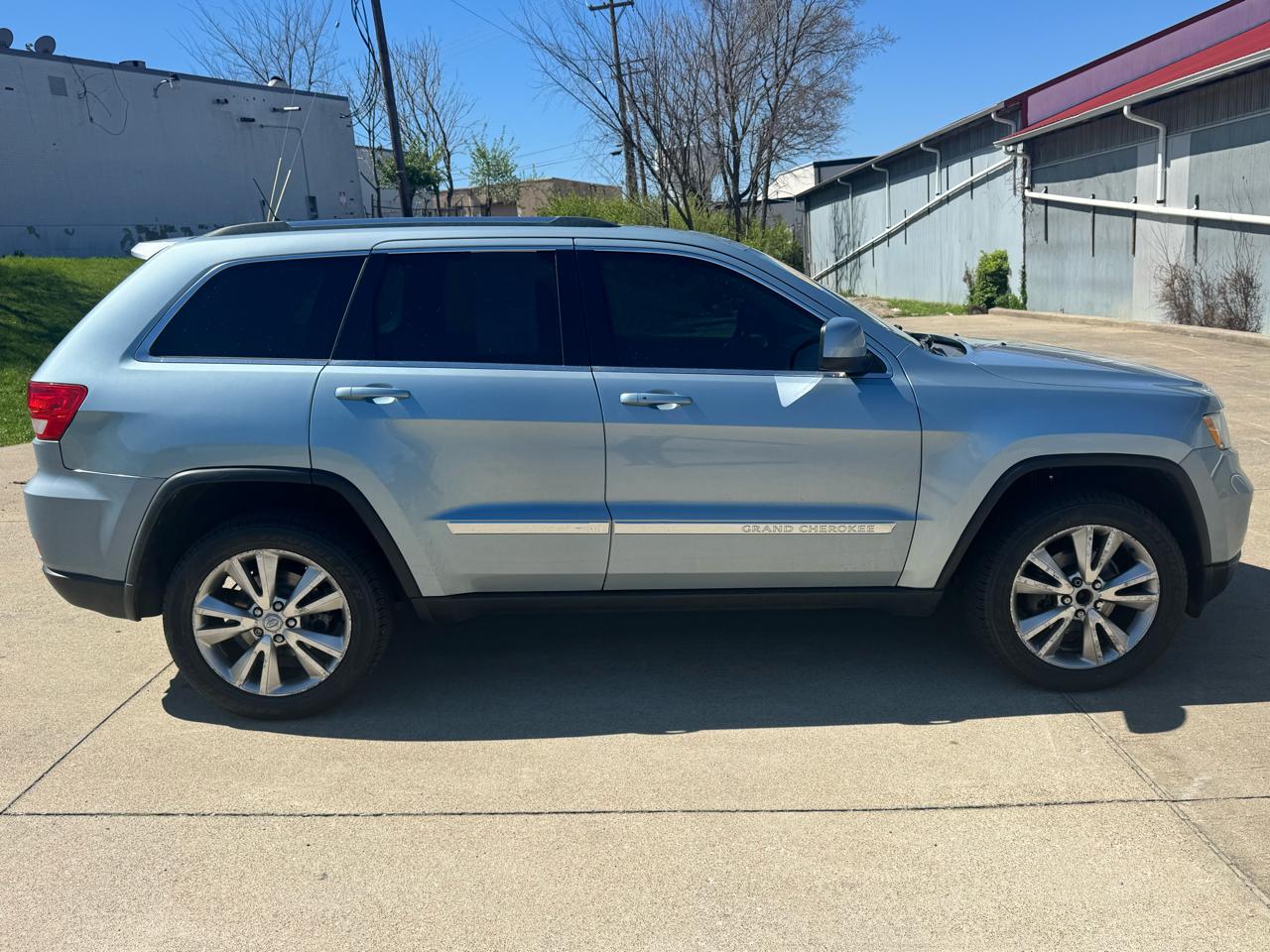 Jeep Grand Cherokee Laredo 4WD 2013