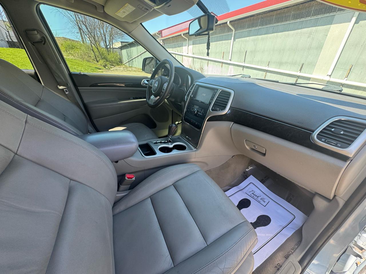 Jeep Grand Cherokee Laredo 4WD 2013