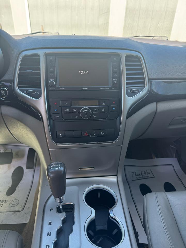 Jeep Grand Cherokee Laredo 4WD 2013