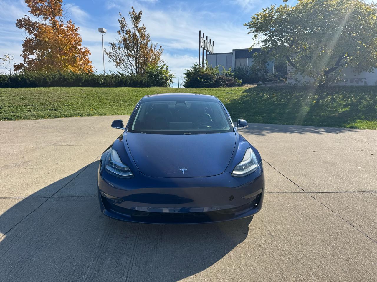 Tesla Model 3 Base 2018
