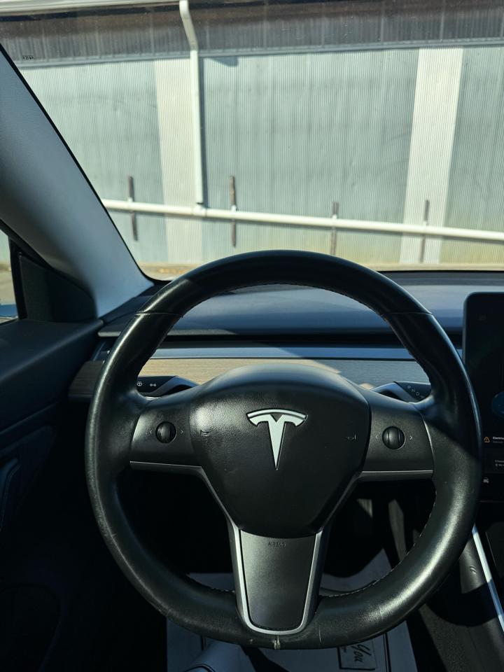 Tesla Model 3 Base 2018