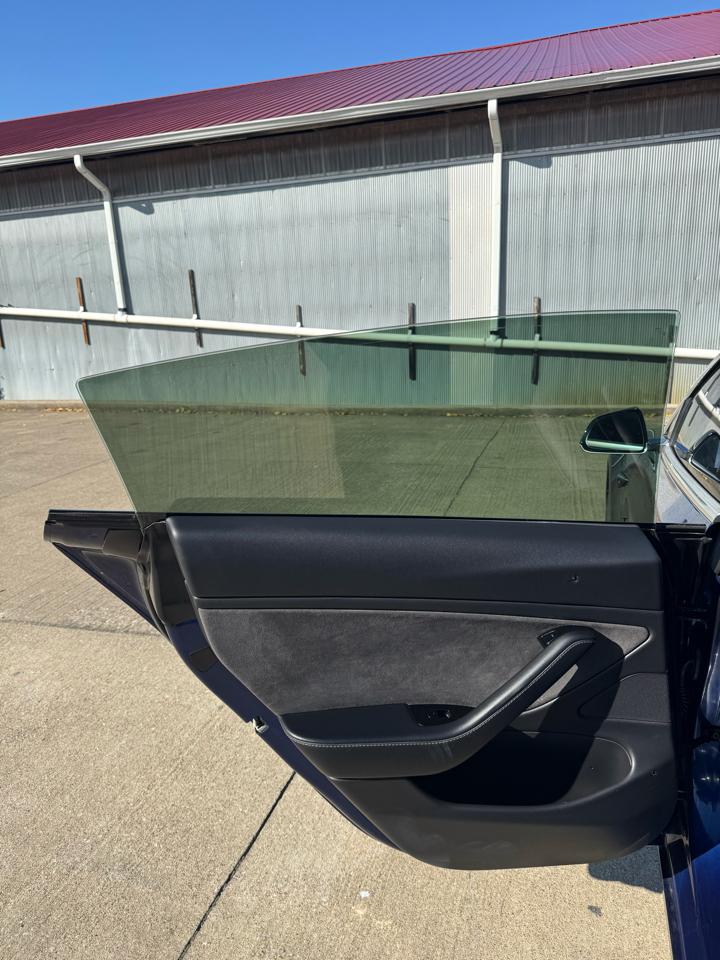 Tesla Model 3 Base 2018