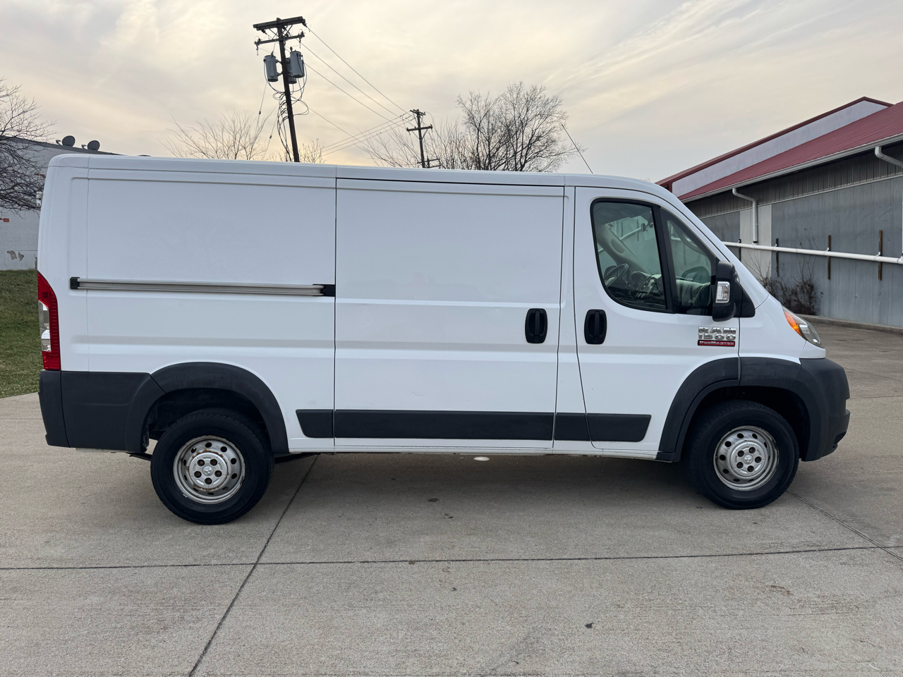 RAM Promaster 1500 Low Roof Tradesman 136-in. WB 2018