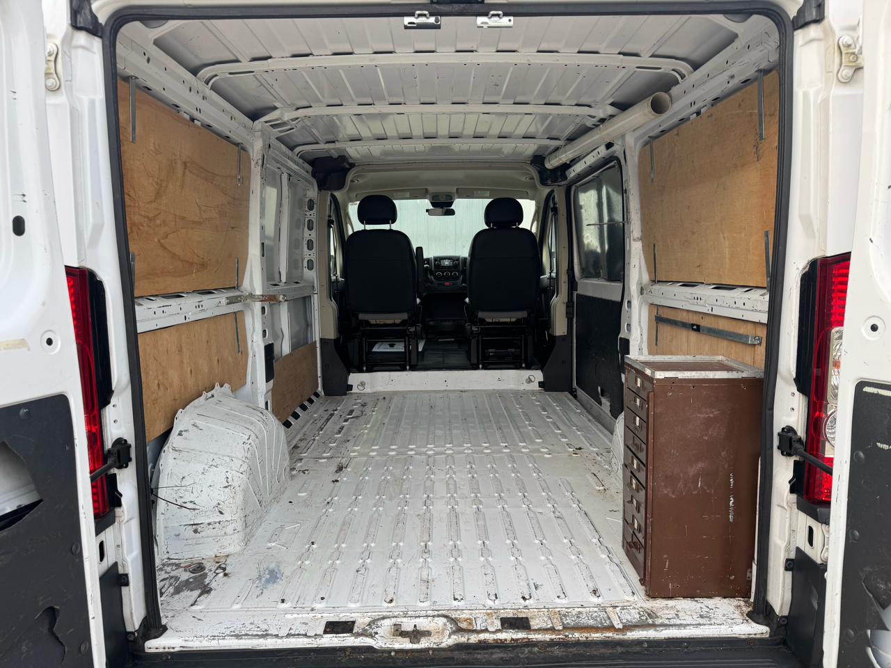 RAM Promaster 1500 Low Roof Tradesman 136-in. WB 2018